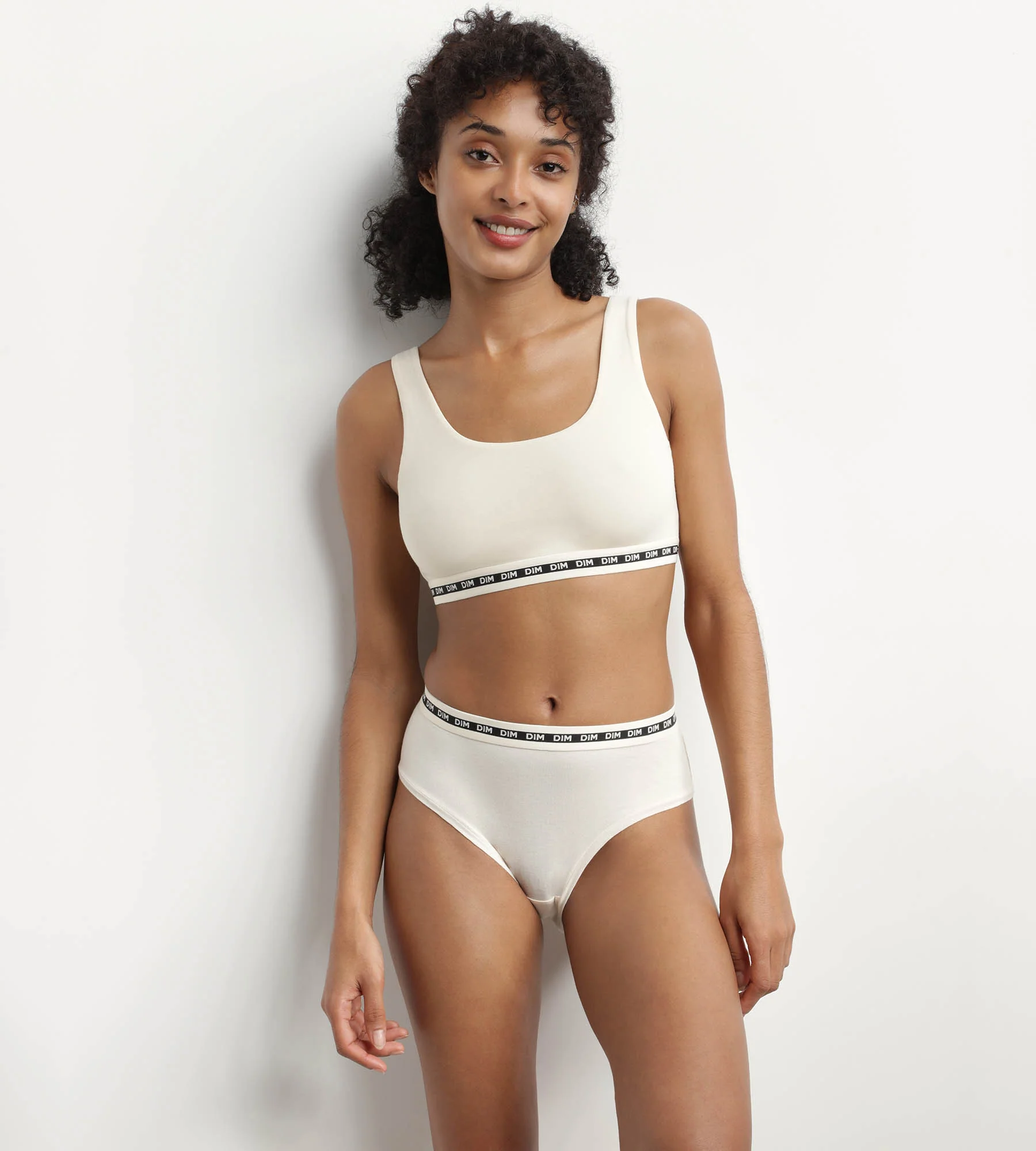 Brassière crop top Beige sans armature en modal polyamide Dim Icons Seamless - Image 3