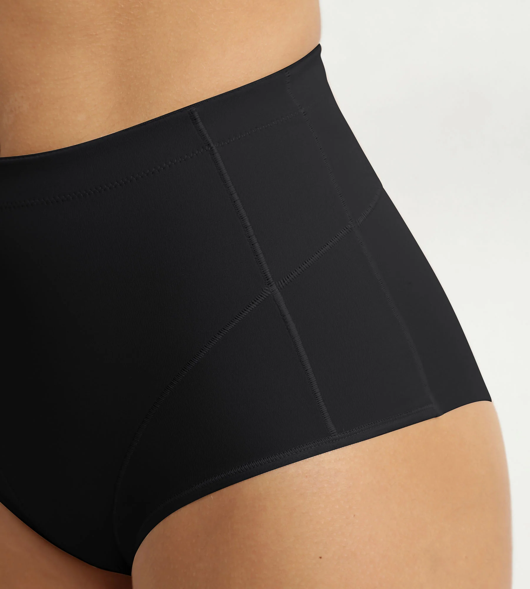 Culotte gainante en microfibre noire Dim Silhouette Contour - Image 6
