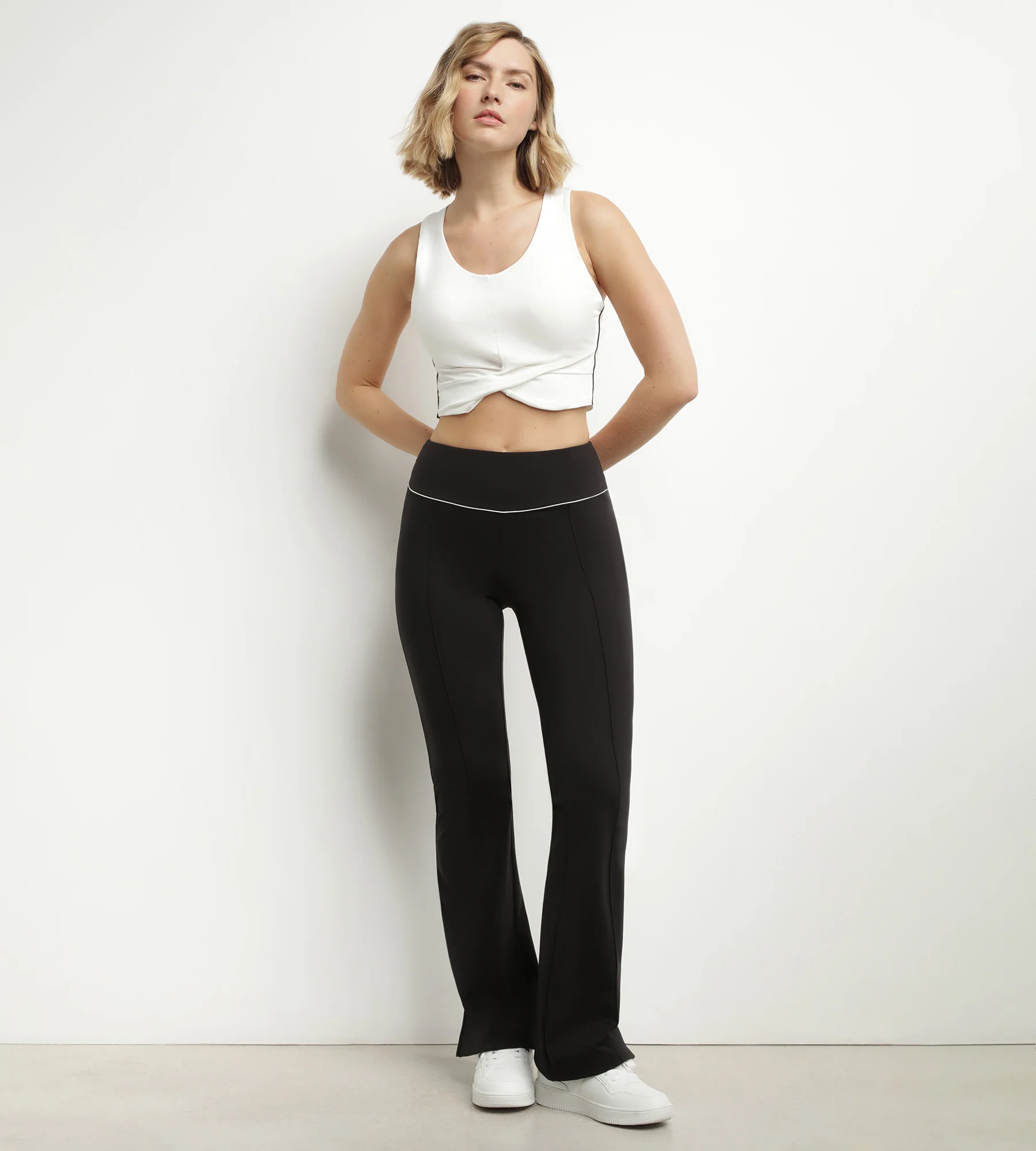 Débardeur de sport femme Écru en viscose avec brassière Dim Move - Image 3