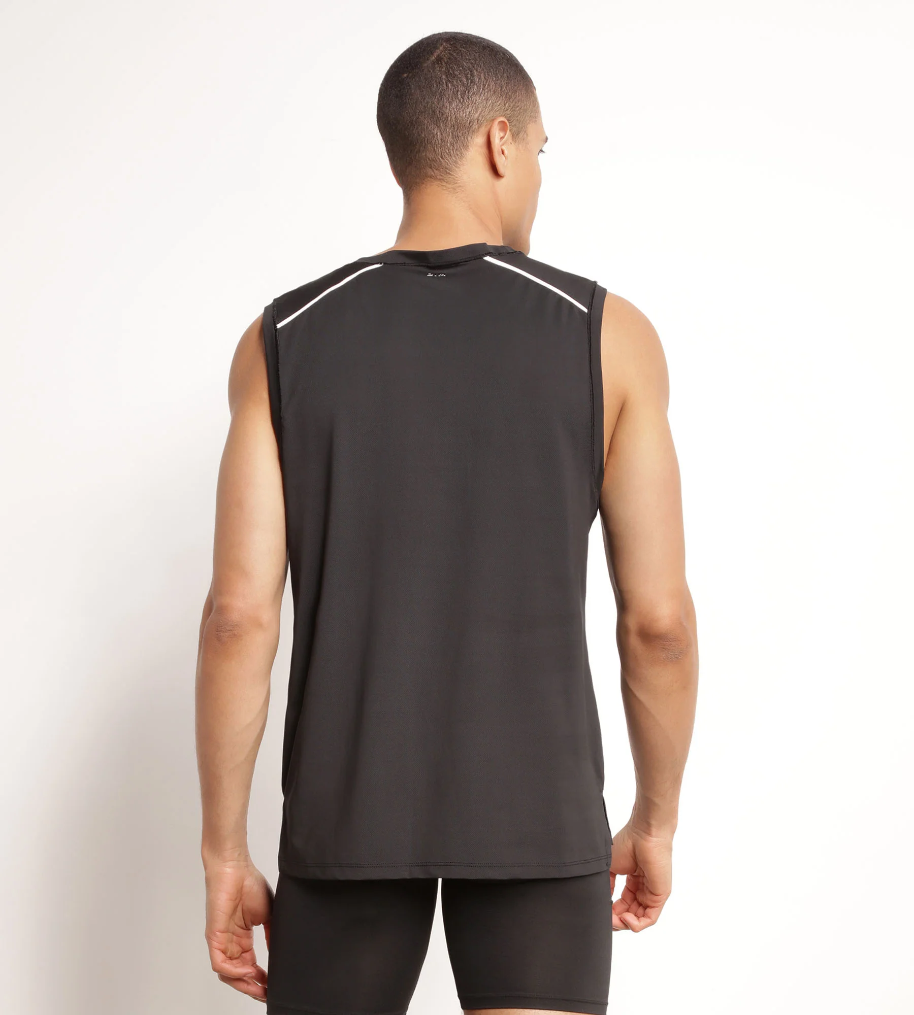 Débardeur de sport homme en matière aérée Noire Dim Move - Image 2