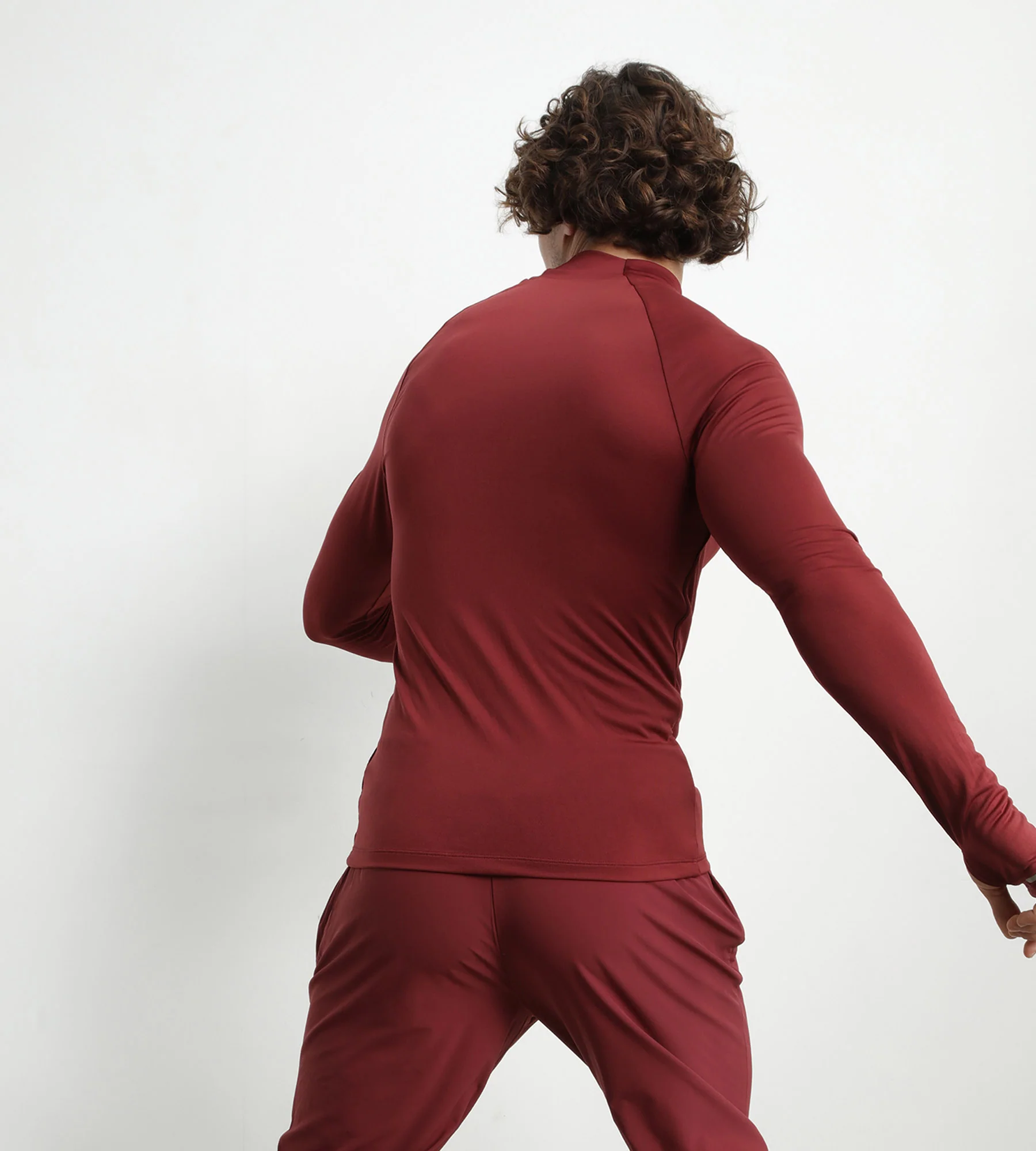 Haut de sport homme à col montant en microfibre Bordeaux Dim Move - Image 2