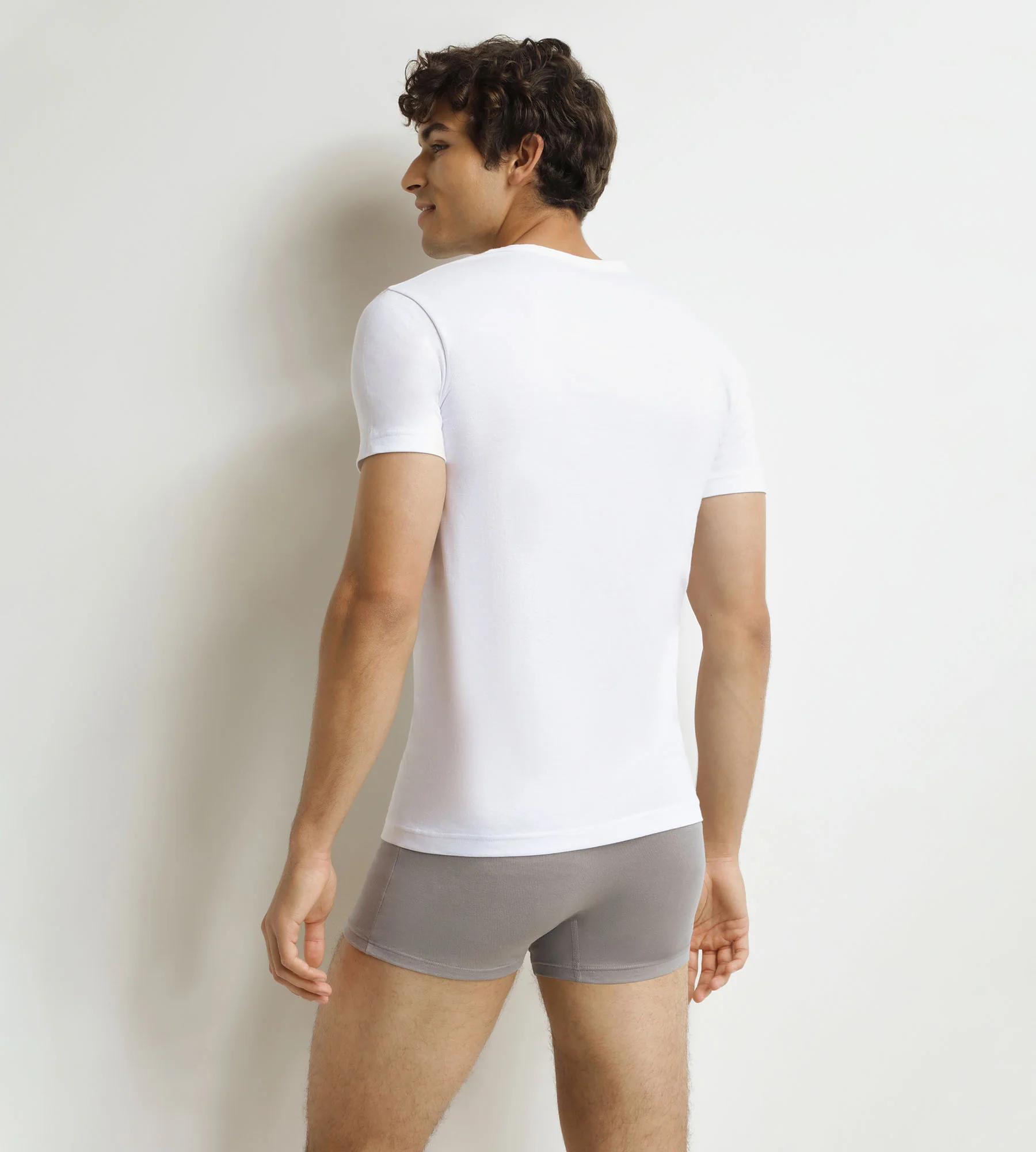 Lot de 2 t-shirts homme en coton blanc à col en V EcoDim - Image 2