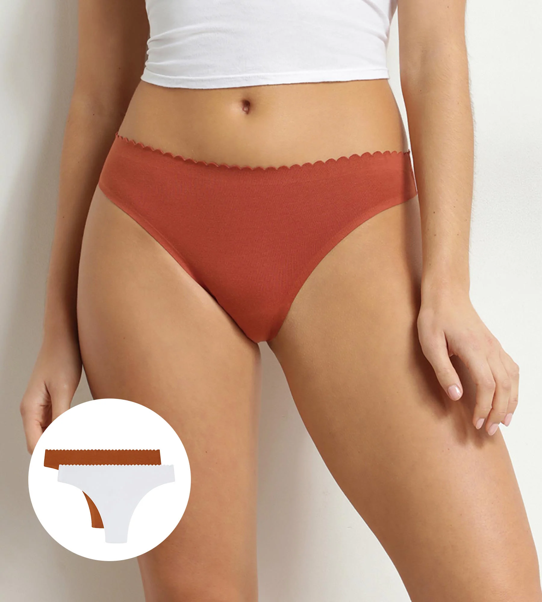 Lot de 2 tangas femme Blanc et Brun Body Touch Easy