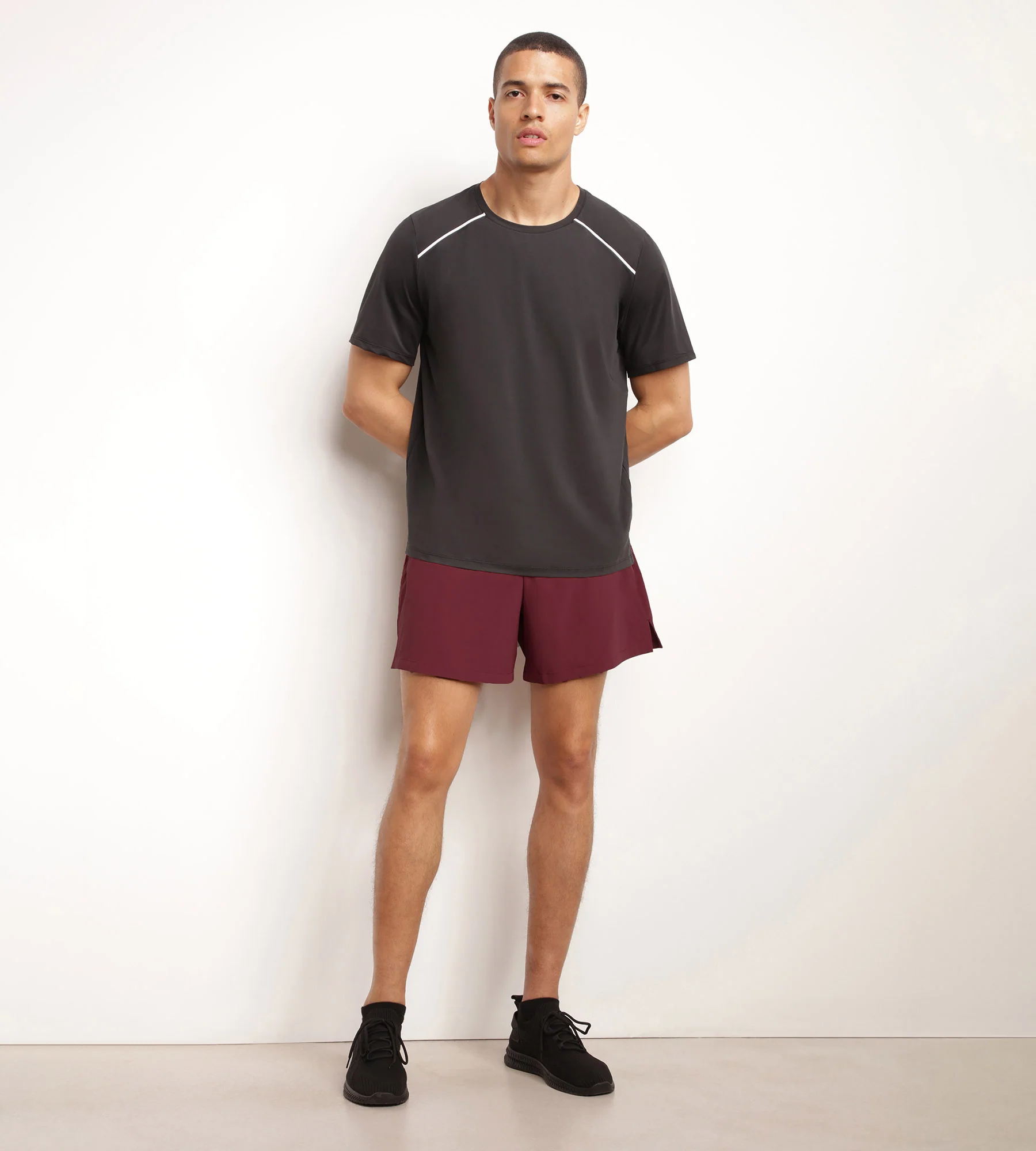 Short de sport homme en matière aérée Bordeaux Dim Move - Image 3