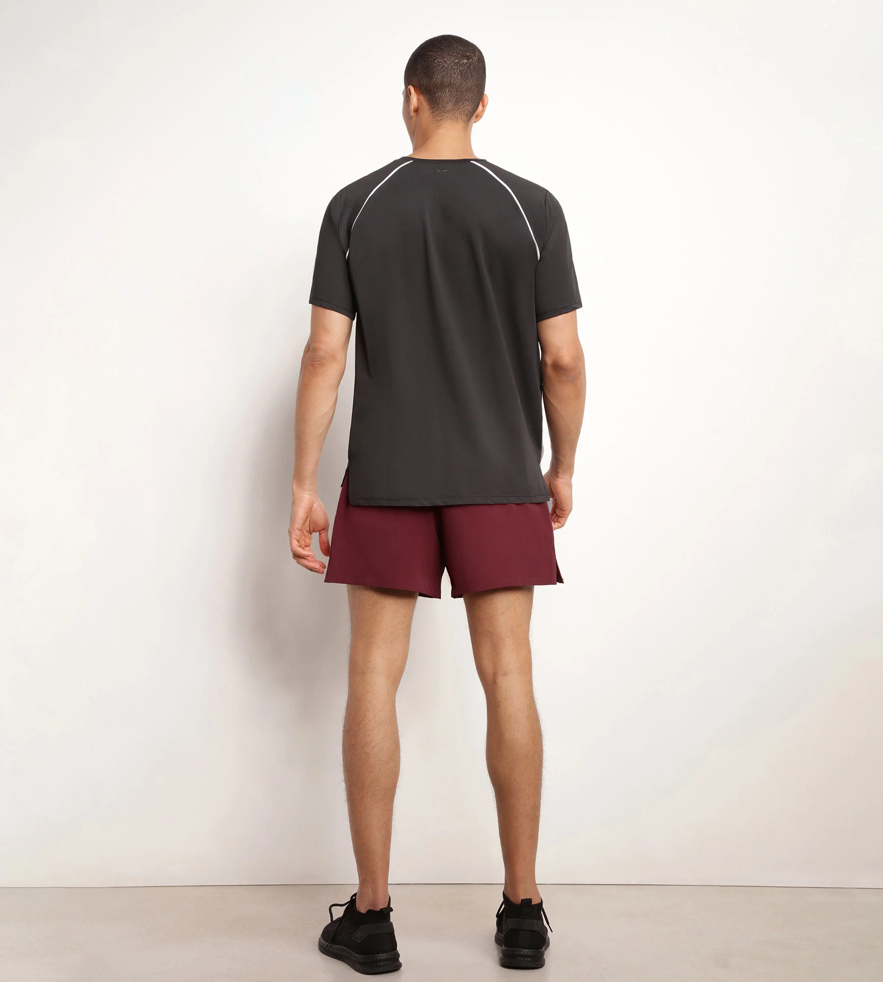 Short de sport homme en matière aérée Bordeaux Dim Move - Image 4