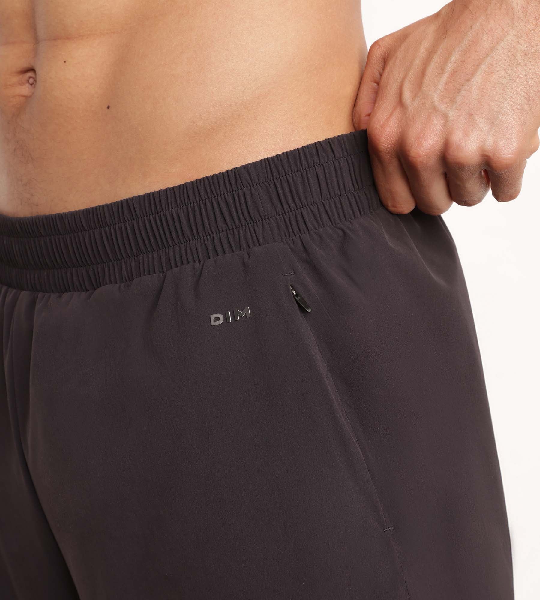 Short de sport homme en matière aérée Noir Dim Move - Image 6