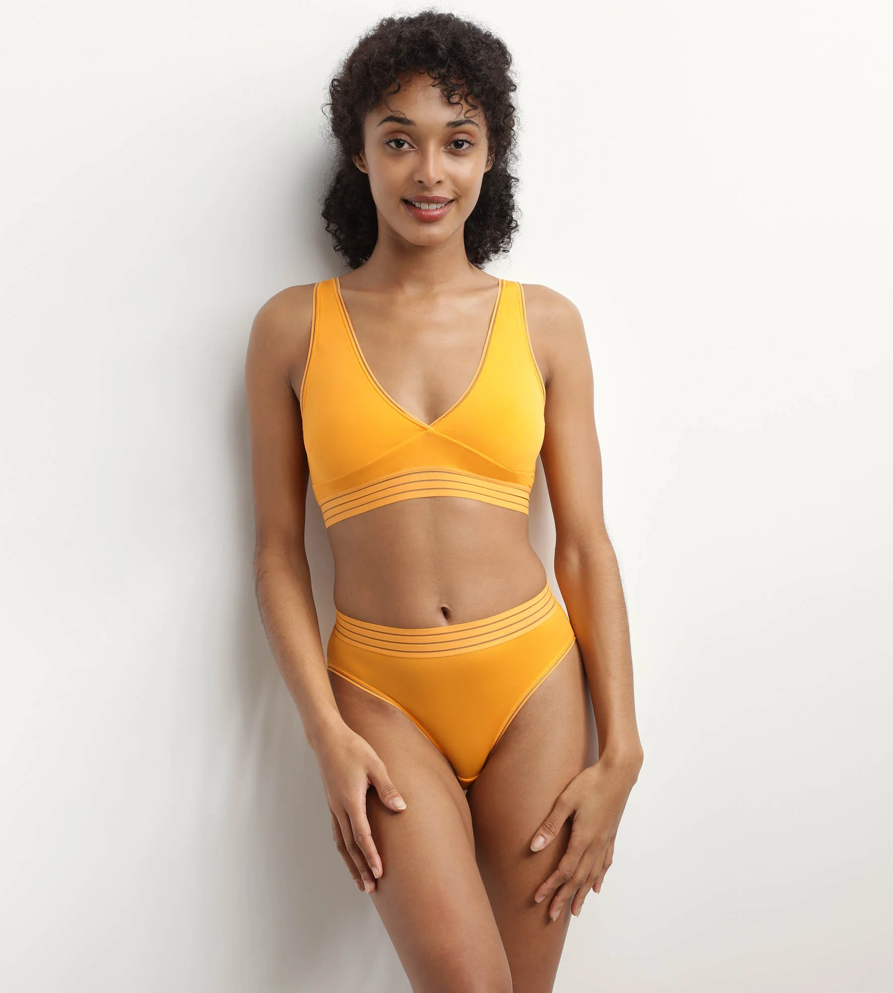 Slip femme invisible en microfibre Jaune Soleil Oh My Dim’s - Image 3
