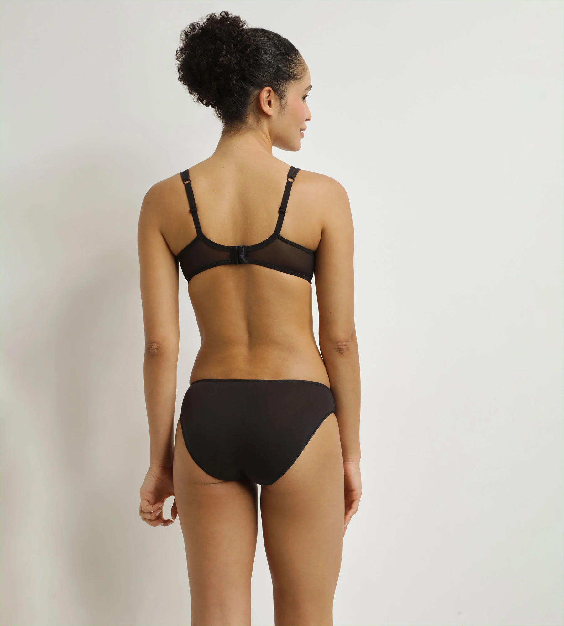 Soutien-gorge avec armatures noir Generous Broderie - Image 4