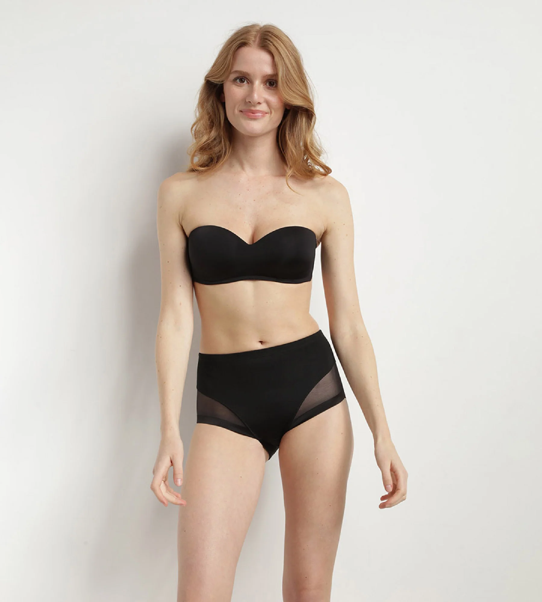 Soutien-gorge bandeau Noir sans armatures pour femme InvisiFree - Image 8