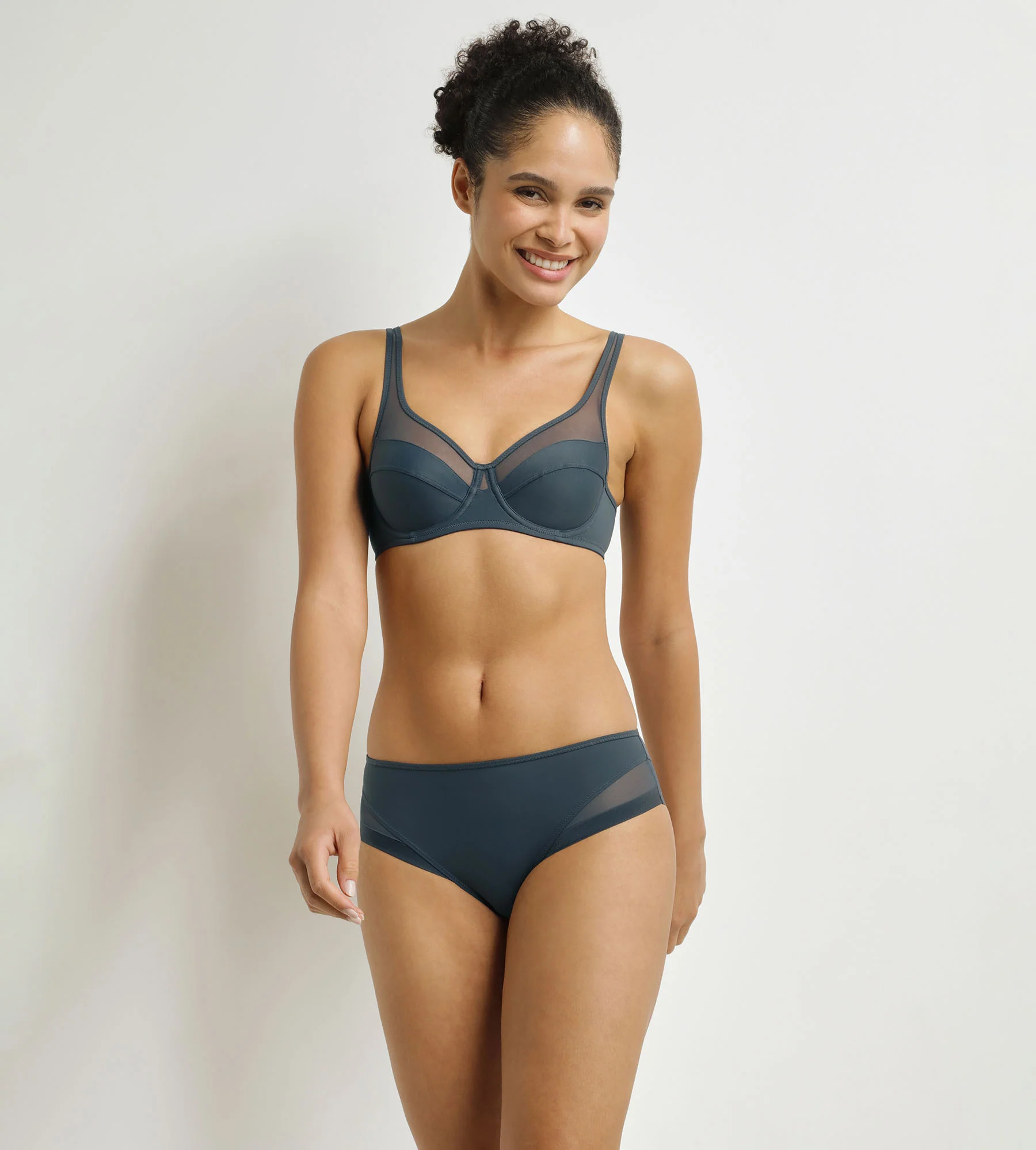 Soutien-gorge emboîtant à armatures Vert Sapin Generous - Image 3