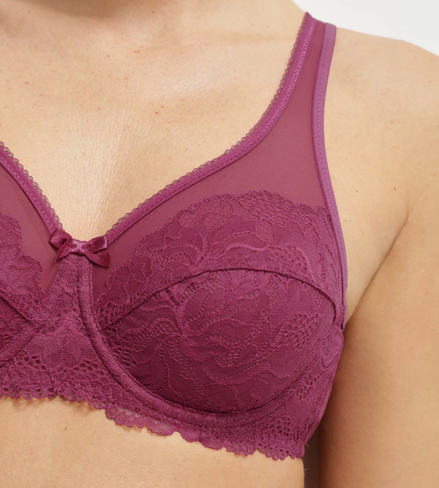 Soutien-gorge emboîtant dentelle Rouge Sangria Generous Essentiel