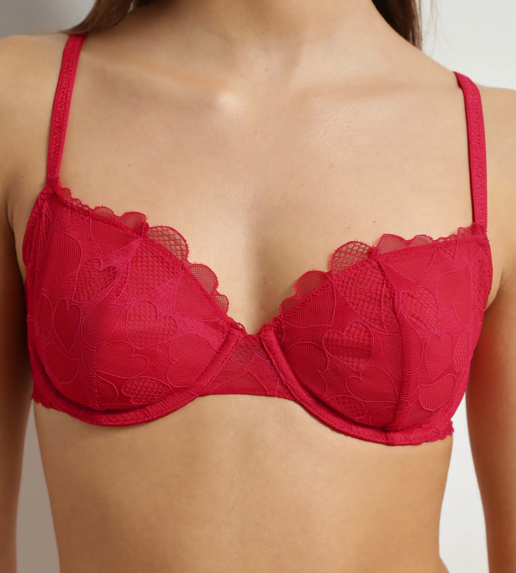 Soutien-gorge emboîtant en dentelle à motif cœur Rouge Red Love