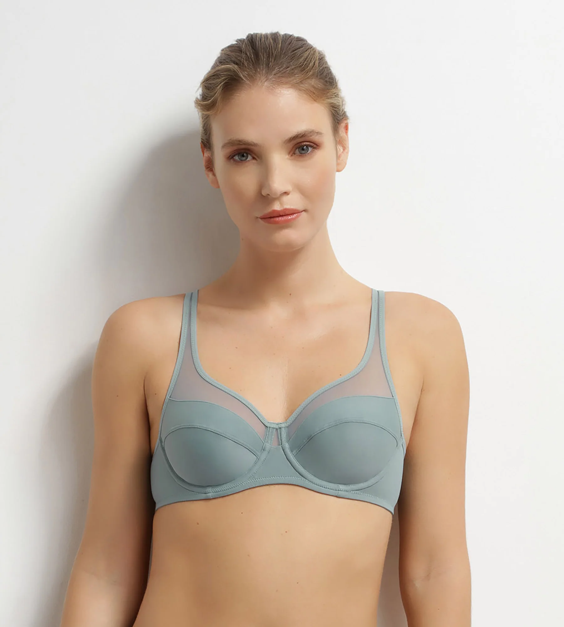 Soutien-gorge emboîtant en microfibre et tulle Sauge Generous