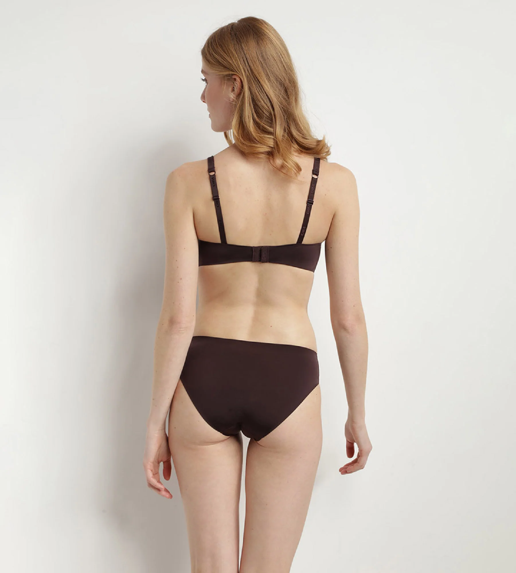 Soutien-gorge triangle ampliforme sans armatures marron InvisiFree Dim - Image 4