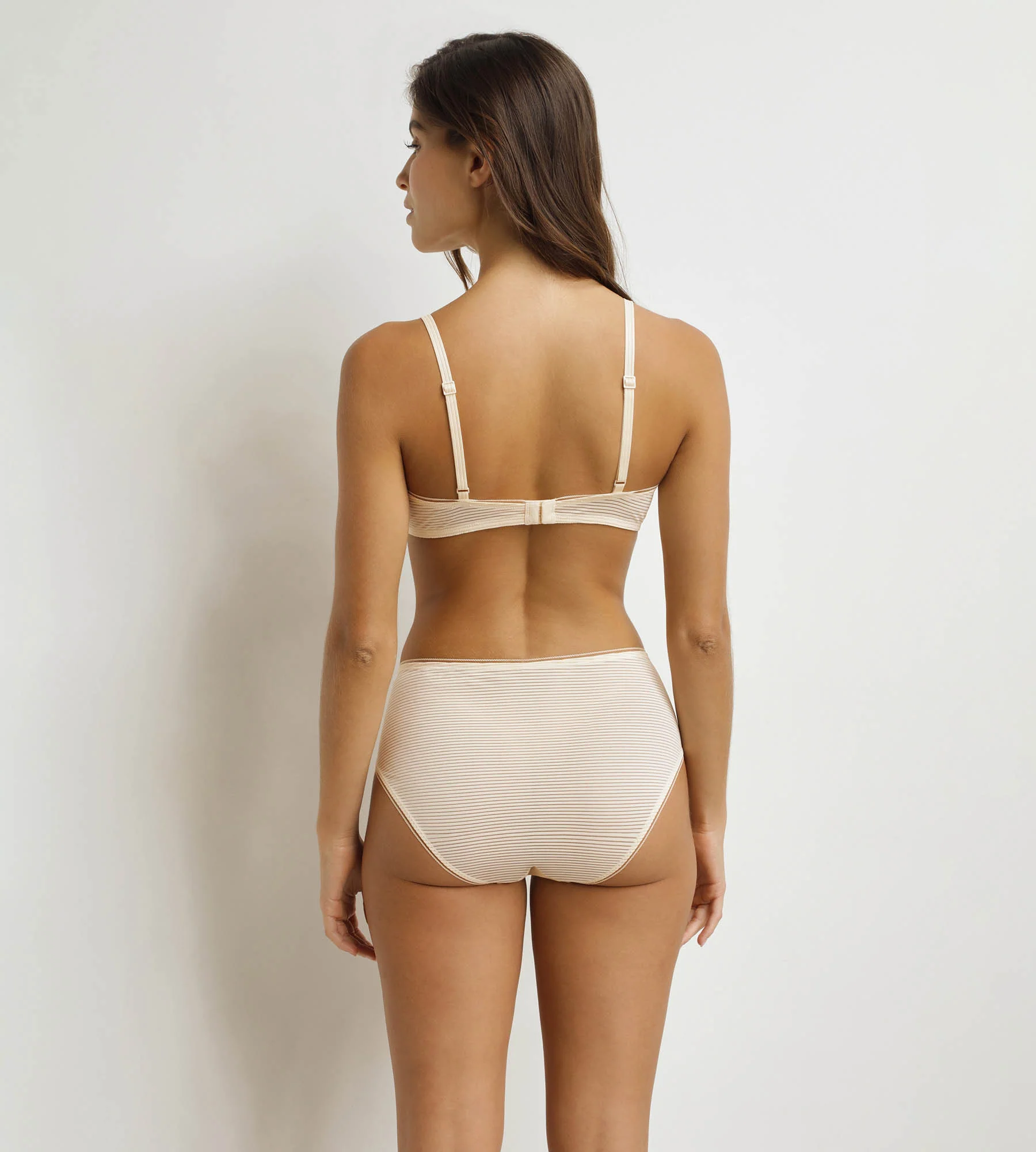 Soutien-gorge triangle sans armature Beige Dim x Ines De La Fressange - Image 4