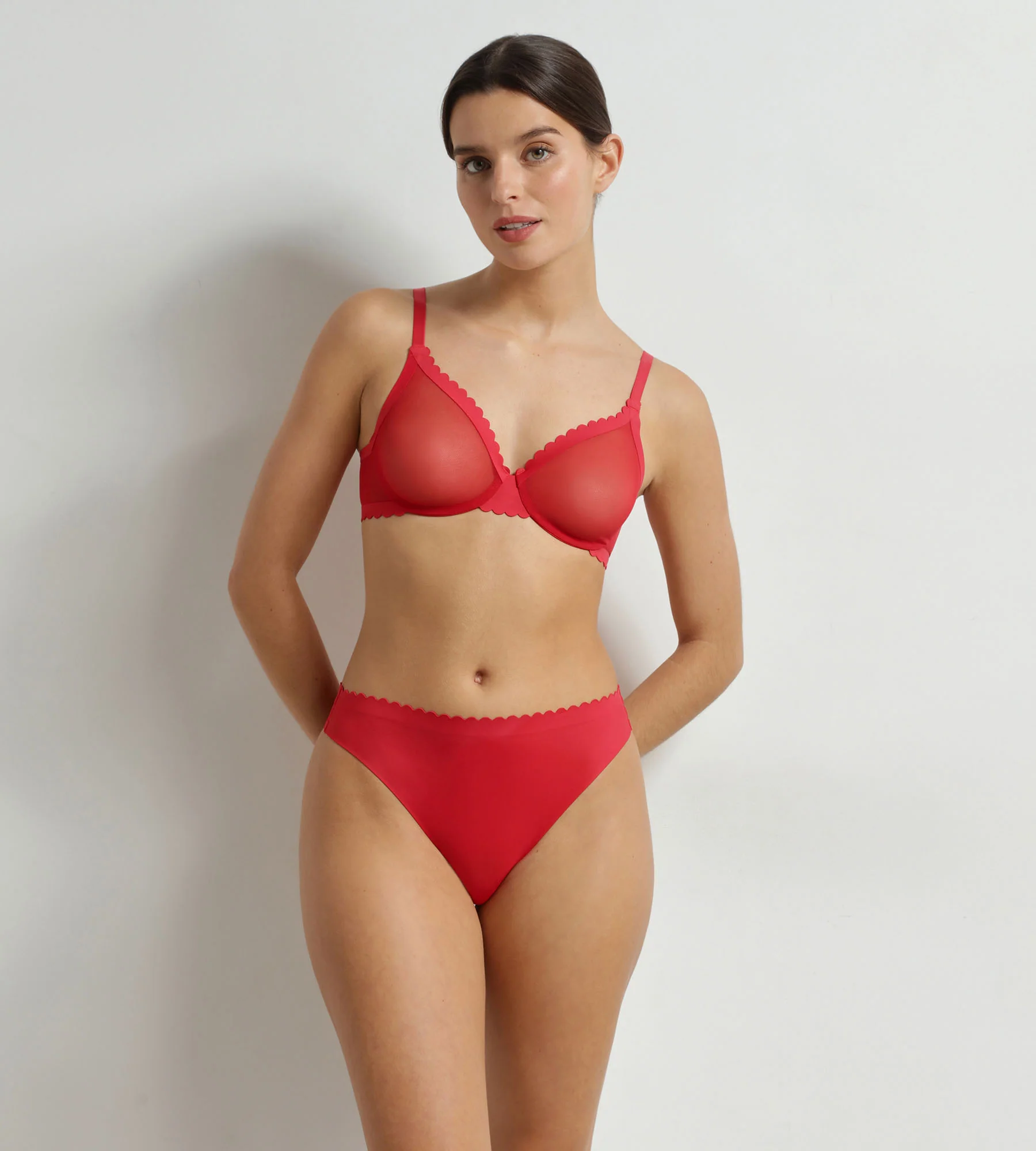 Tanga femme en tulle Rouge Dim Body Touch Cheeky - Image 4